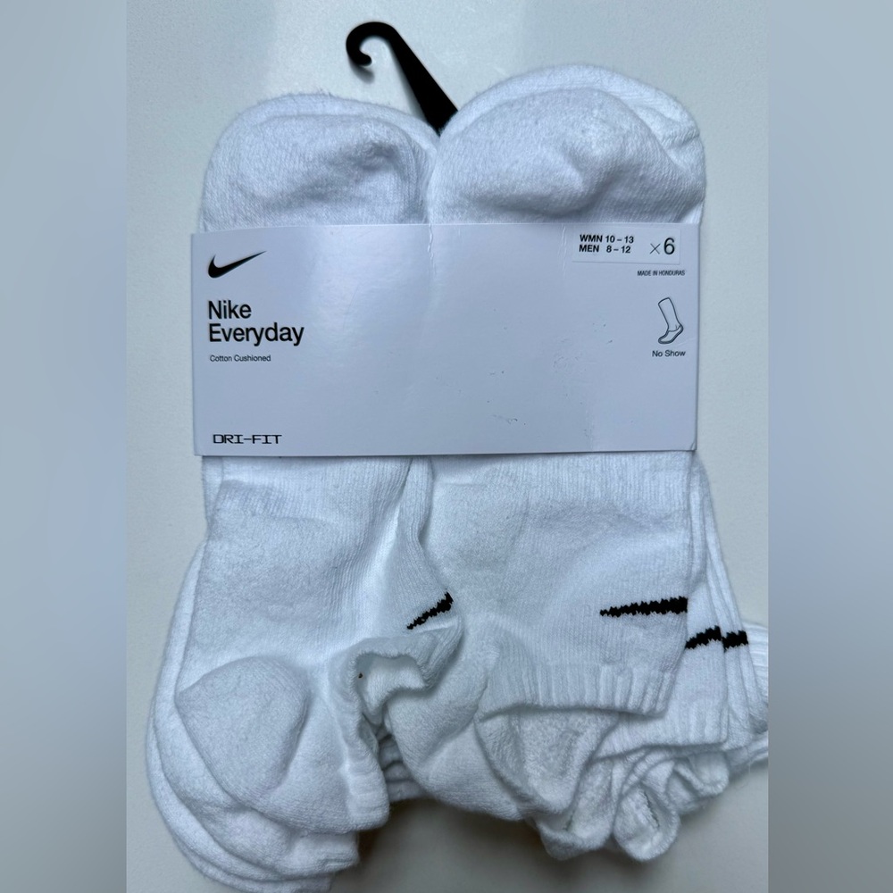 NEW 6 Pair NIKE No Show DRI-FIT Everyday Socks - White - Men 8-12 / Women 10-13